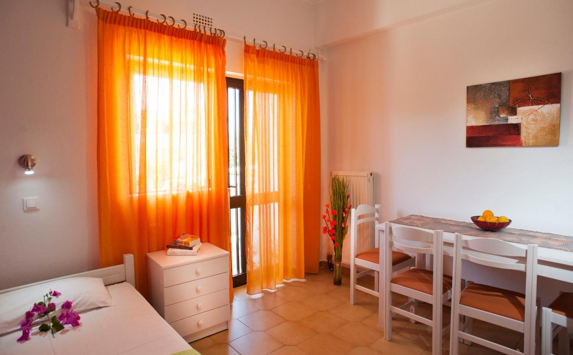 Nikolas Suites Като-Даратсо Номер фото